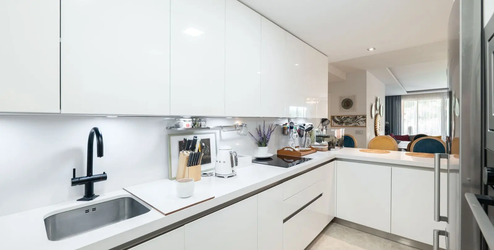 Sale of ground floor apartment in Nueva Andalucía 3