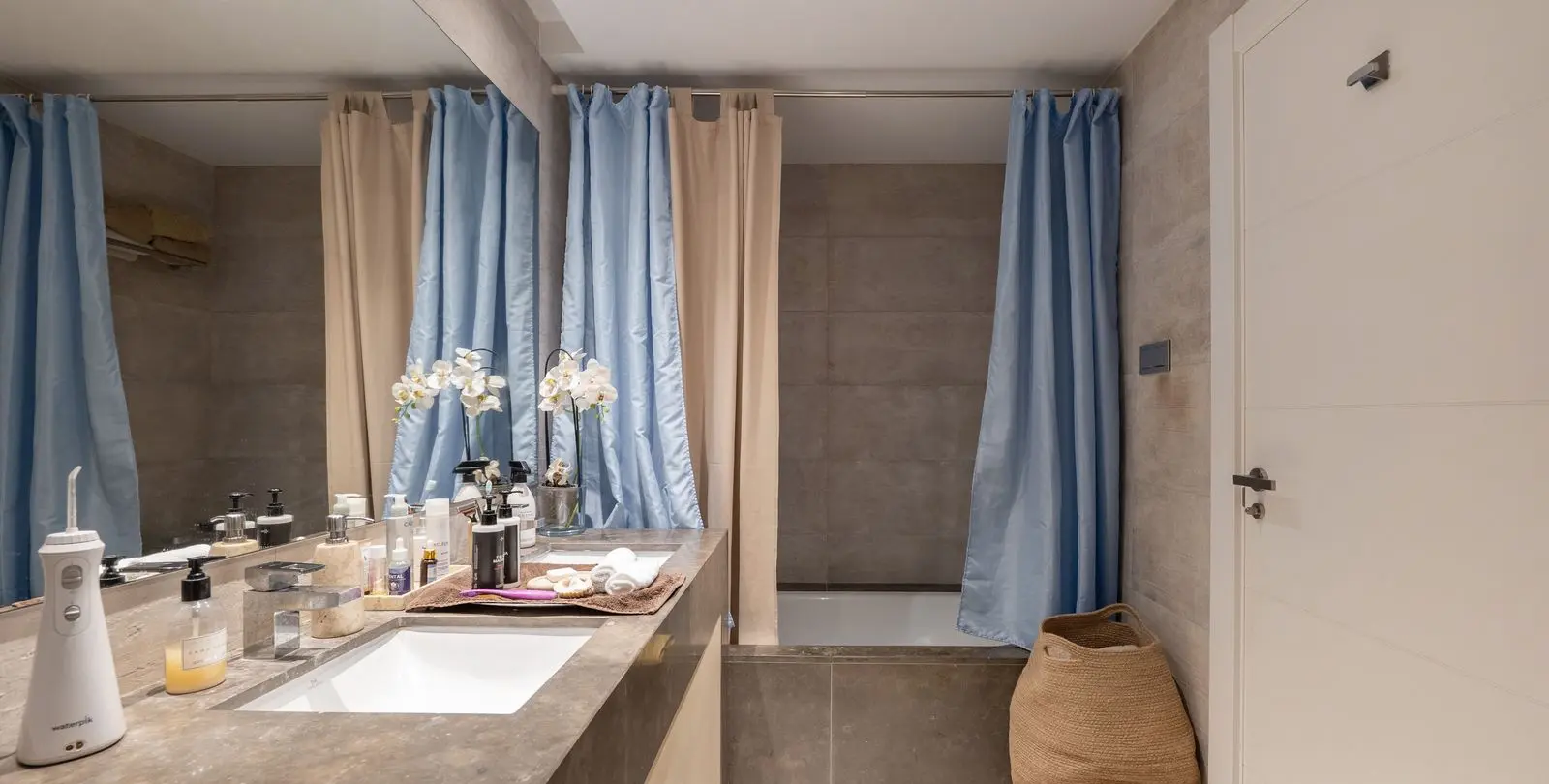 Sale of ground floor apartment in Nueva Andalucía 9