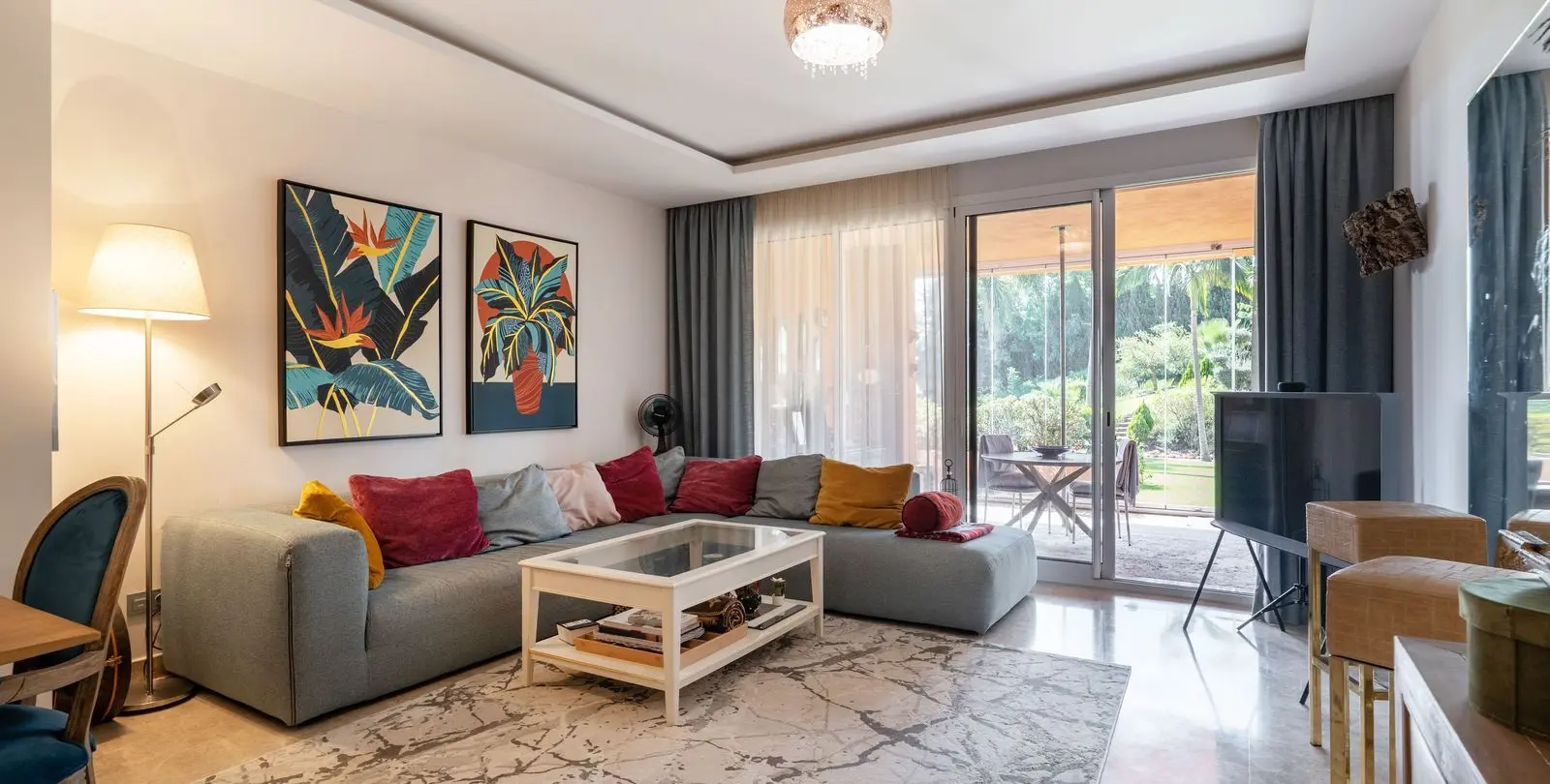 Sale of ground floor apartment in Nueva Andalucía 10