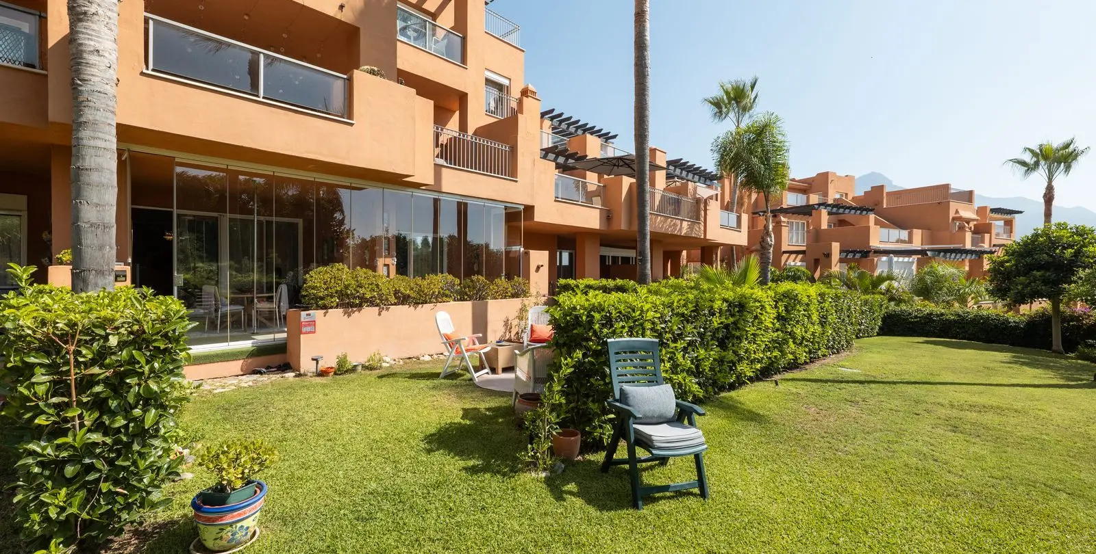 Sale of ground floor apartment in Nueva Andalucía 18
