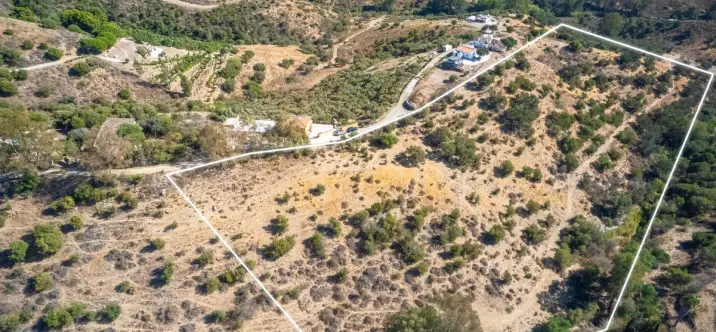 Venta de parcela residencial en Cerros del Aguila 0
