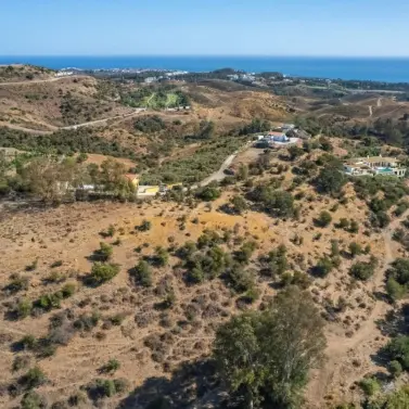Venta de parcela residencial en Cerros del Aguila