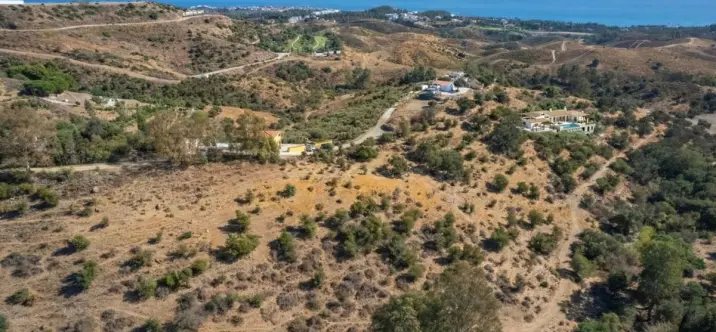 Venta de parcela residencial en Cerros del Aguila 1