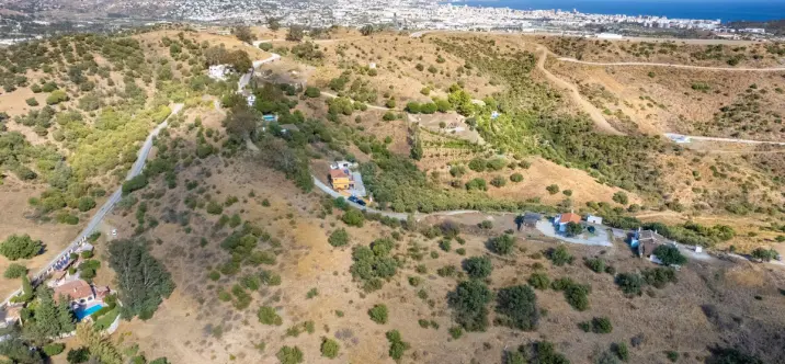 Venta de parcela residencial en Cerros del Aguila 3
