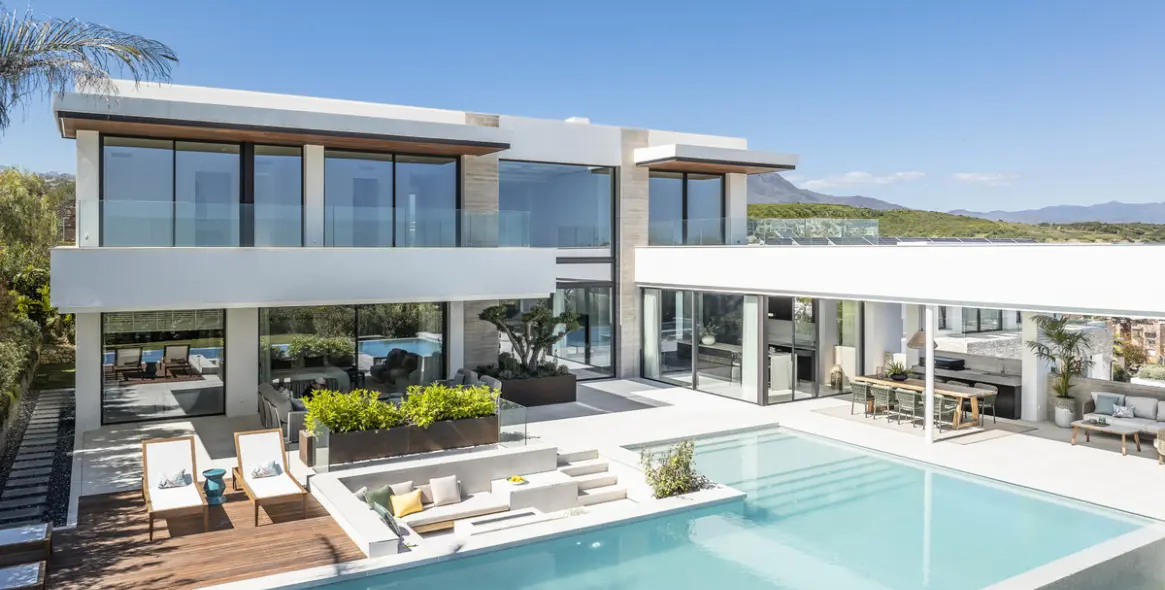 Venta de villa independiente en Casares 1