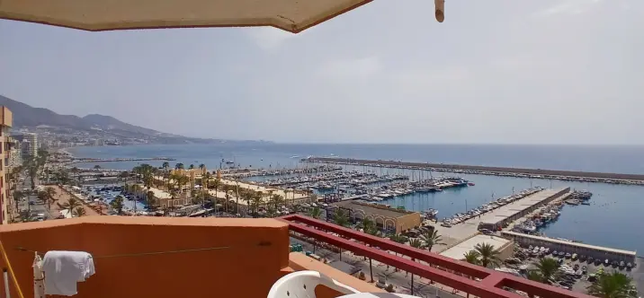 Venta de apartamento en planta media en Fuengirola 0