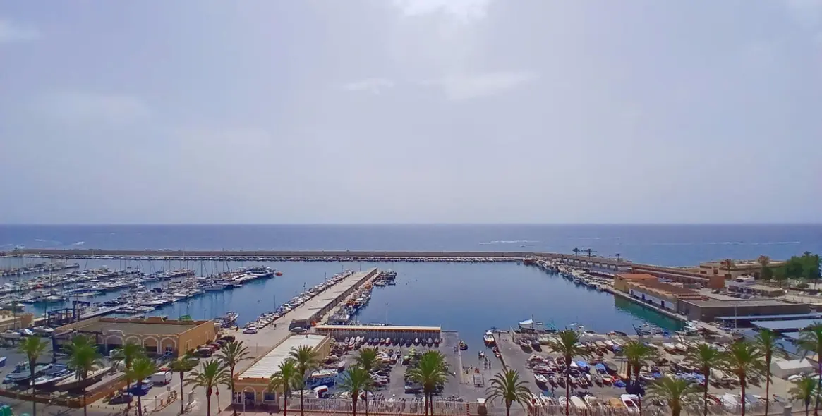 Venta de apartamento en planta media en Fuengirola 3