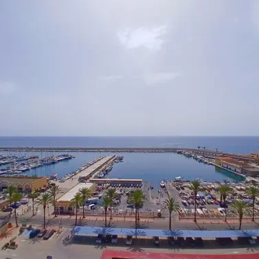 Venta de apartamento en planta media en Fuengirola