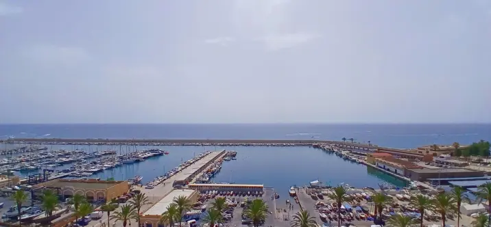 Venta de apartamento en planta media en Fuengirola 2