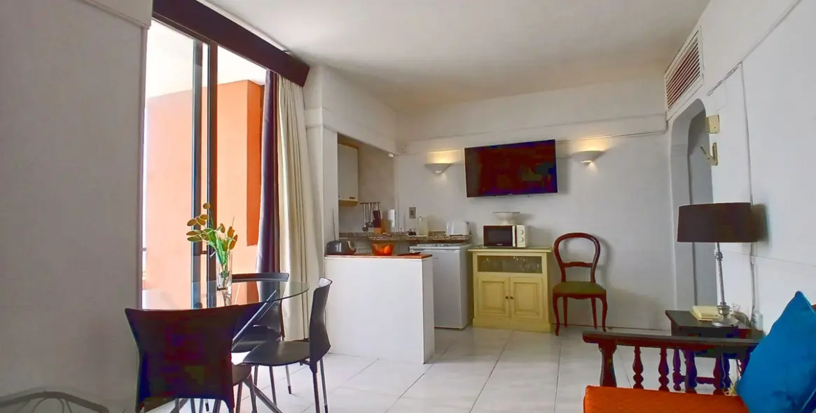 Venta de apartamento en planta media en Fuengirola 7