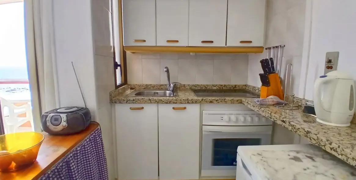 Venta de apartamento en planta media en Fuengirola 9