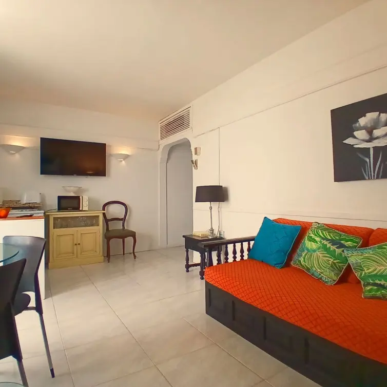 Venta de apartamento en planta media en Fuengirola