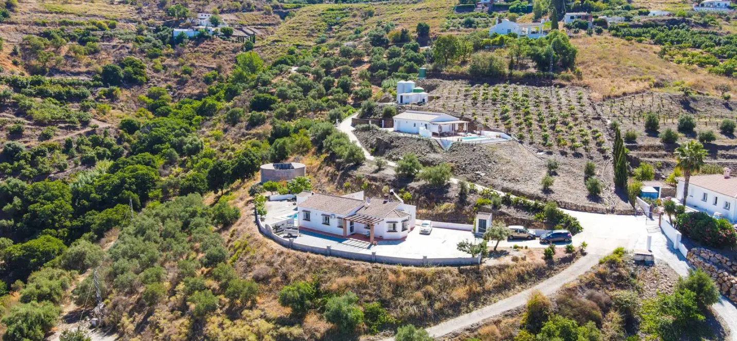 Sale of finca - cortijo in Cómpeta 1