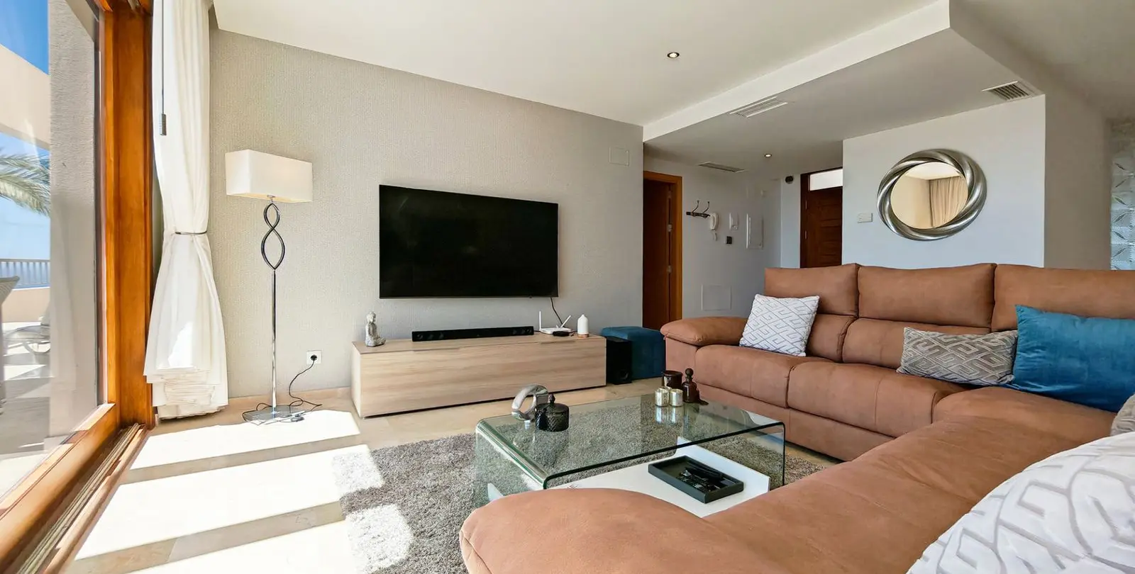 Продажа апартаментов на среднем этаже в Altos de los Monteros 3