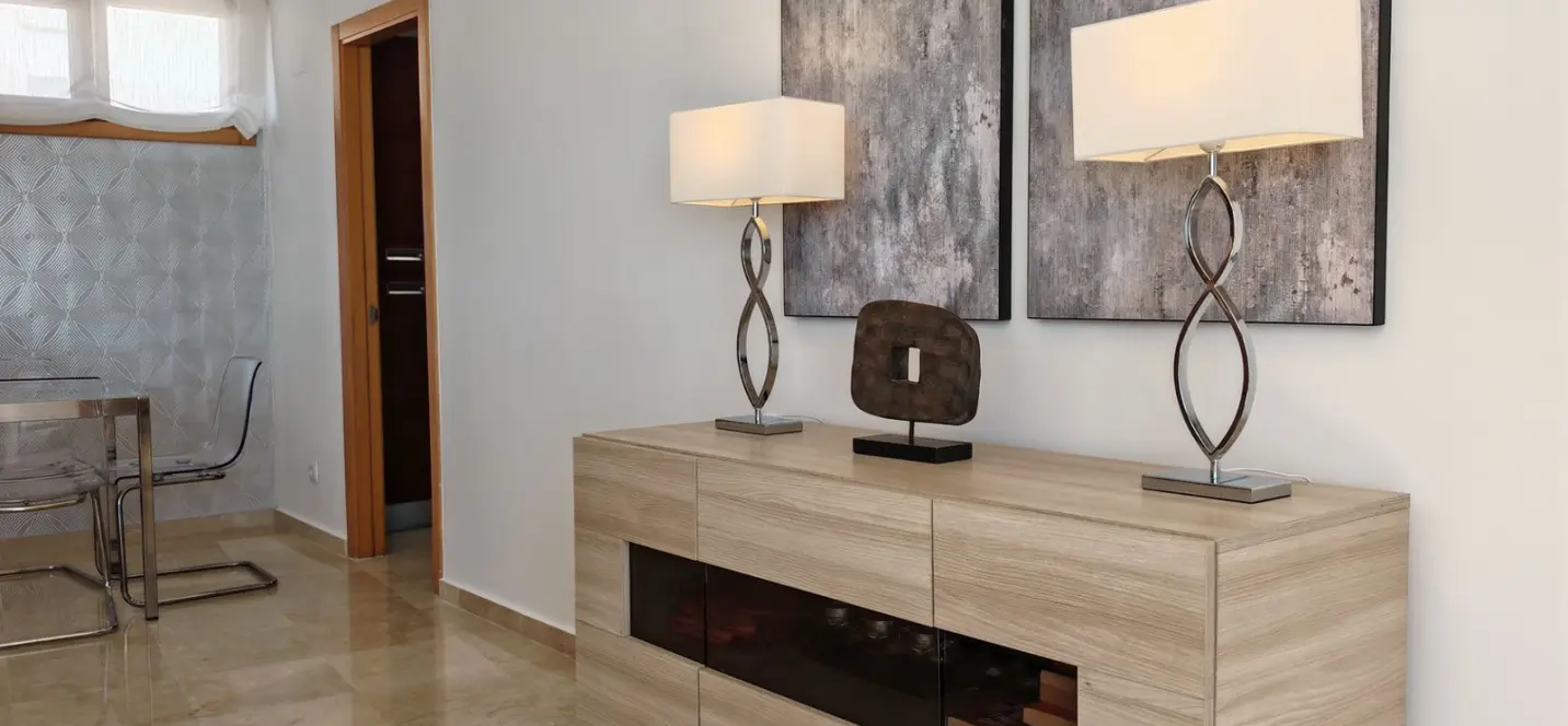 Sale of middle floor apartment in Altos de los Monteros 4