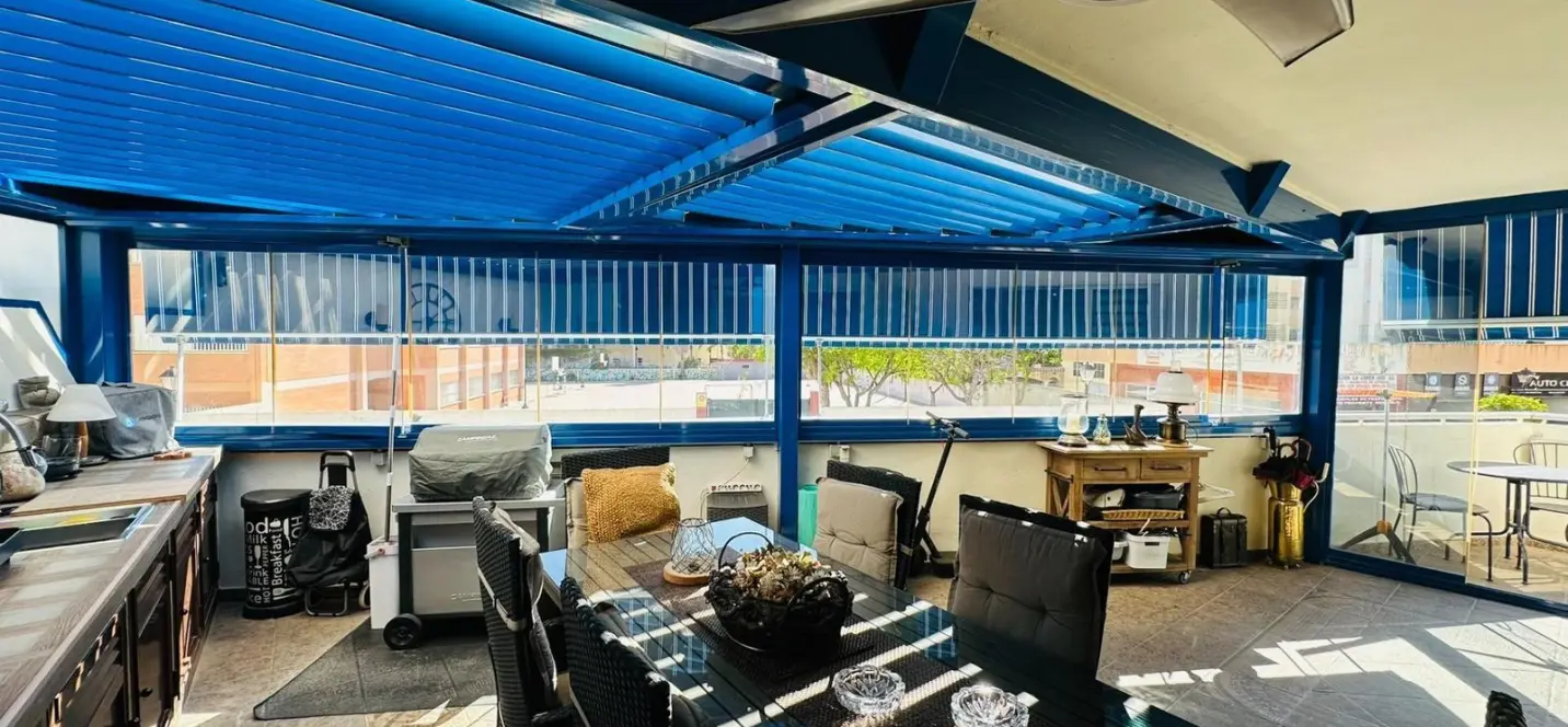 Продажа апартаментов на среднем этаже в Fuengirola 0