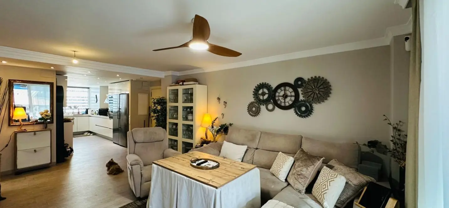 Продажа апартаментов на среднем этаже в Fuengirola 1