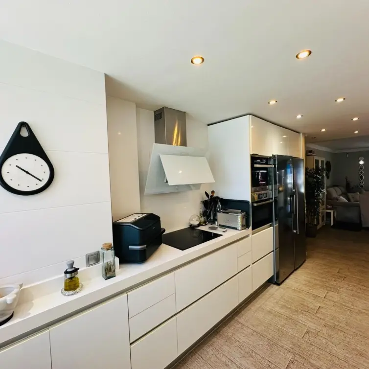 Продажа апартаментов на среднем этаже в Fuengirola