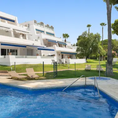 Sale of ground floor apartment in Nueva Andalucía