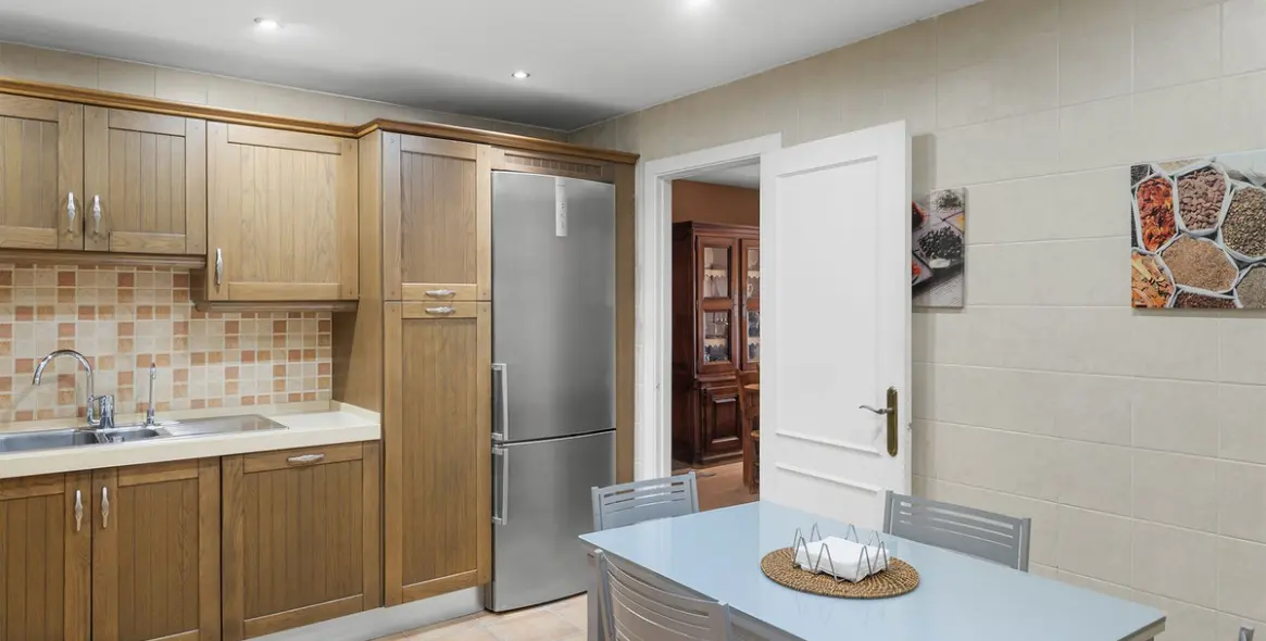 Sale of ground floor apartment in Nueva Andalucía 11