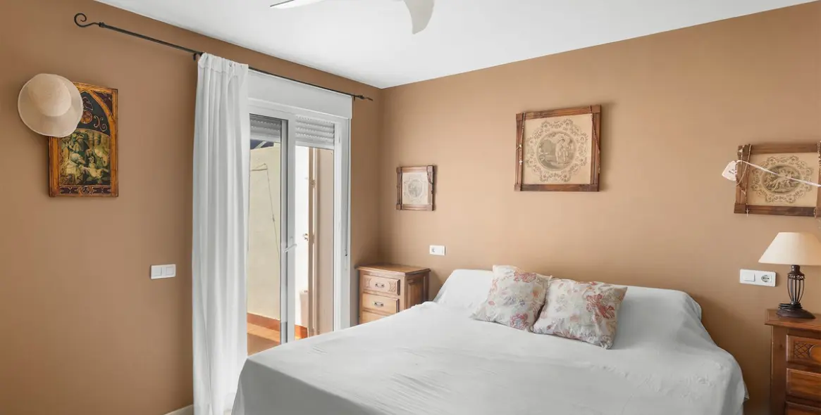 Sale of ground floor apartment in Nueva Andalucía 13