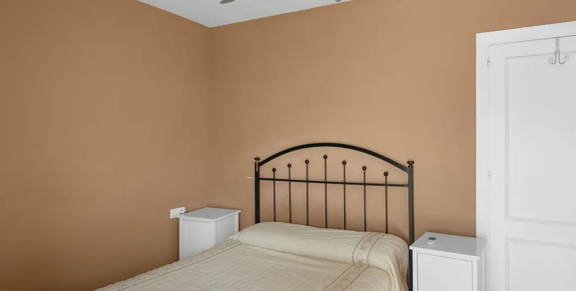Sale of ground floor apartment in Nueva Andalucía 19