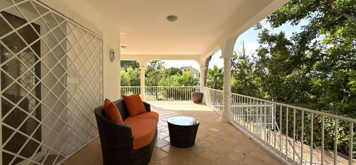 Продажа дома на две семьи в San Pedro de Alcántara 4