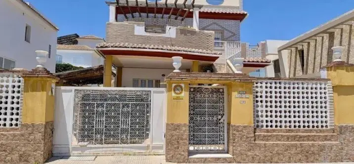 Venta de villa independiente en El Tomillar 0