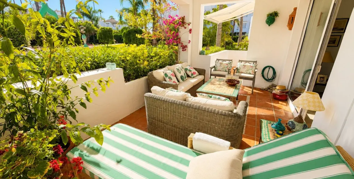 Venta de apartamento en planta baja en Costalita 8