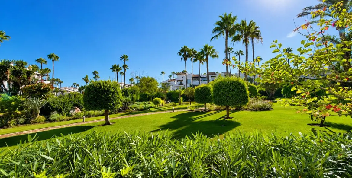 Venta de apartamento en planta baja en Costalita 9