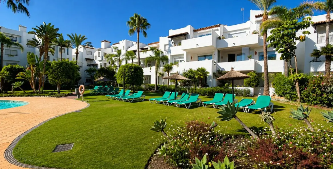 Venta de apartamento en planta baja en Costalita 12