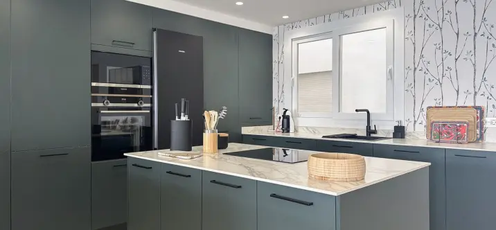 Venta de apartamento en planta media en Fuengirola 4