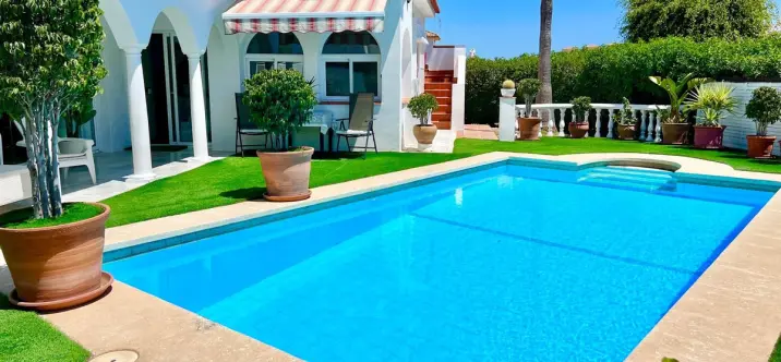 Venta de villa independiente en El Faro 1