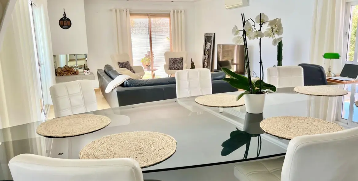 Venta de villa independiente en El Faro 18