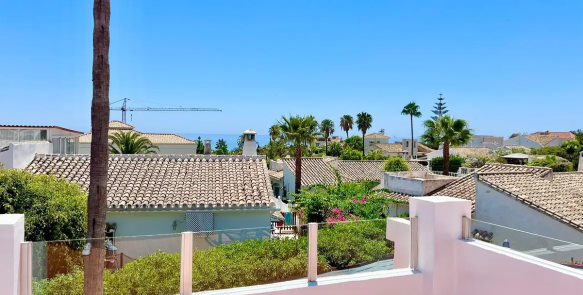 Venta de villa independiente en El Faro 27