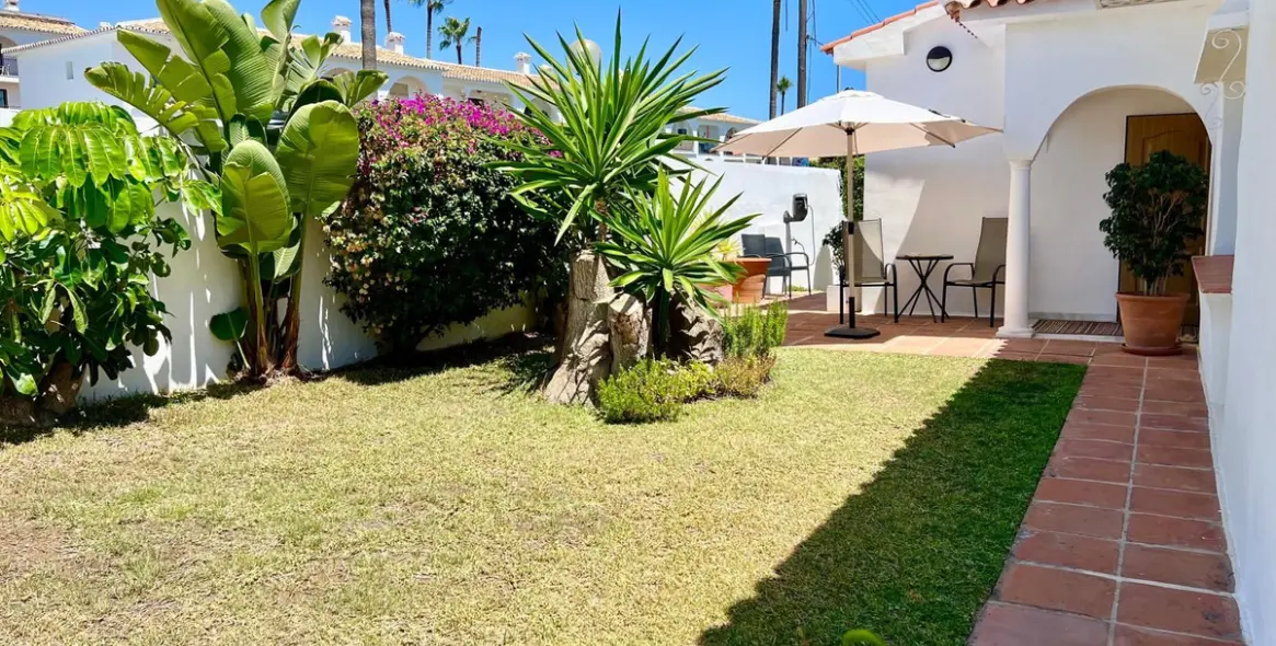 Venta de villa independiente en El Faro 28
