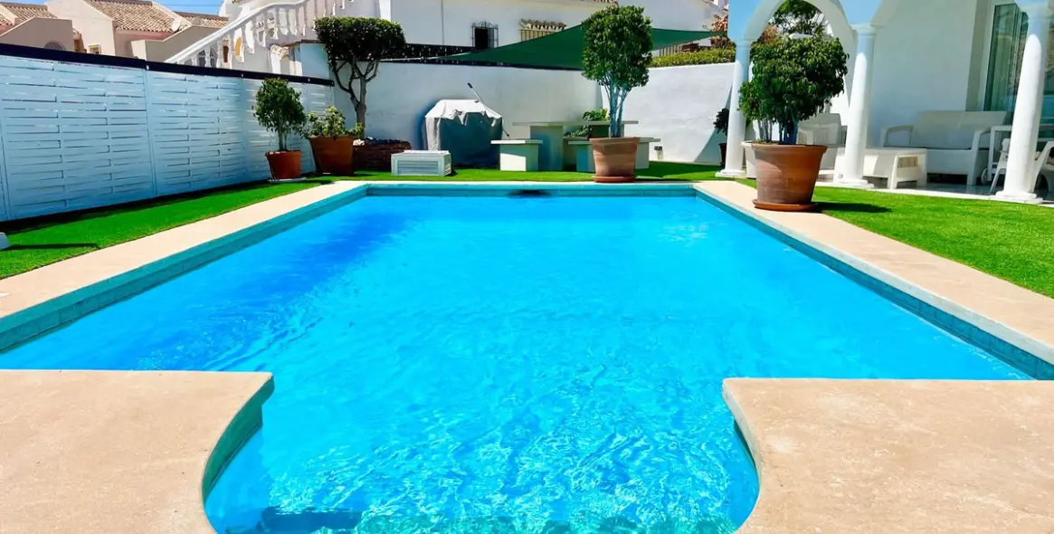 Venta de villa independiente en El Faro 31