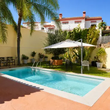 Venta de villa independiente en Marbella