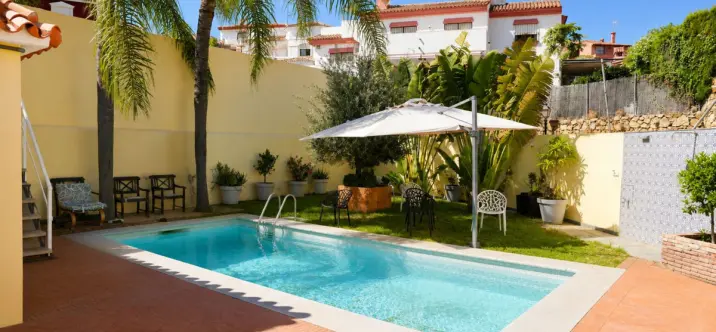 Venta de villa independiente en Marbella 0