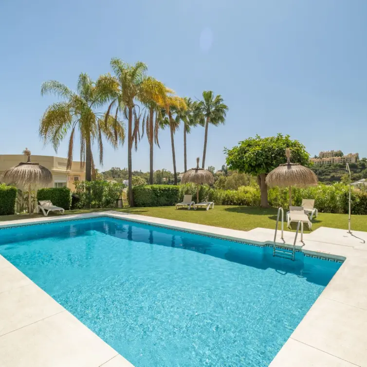 Sale of townhouse in Benahavís