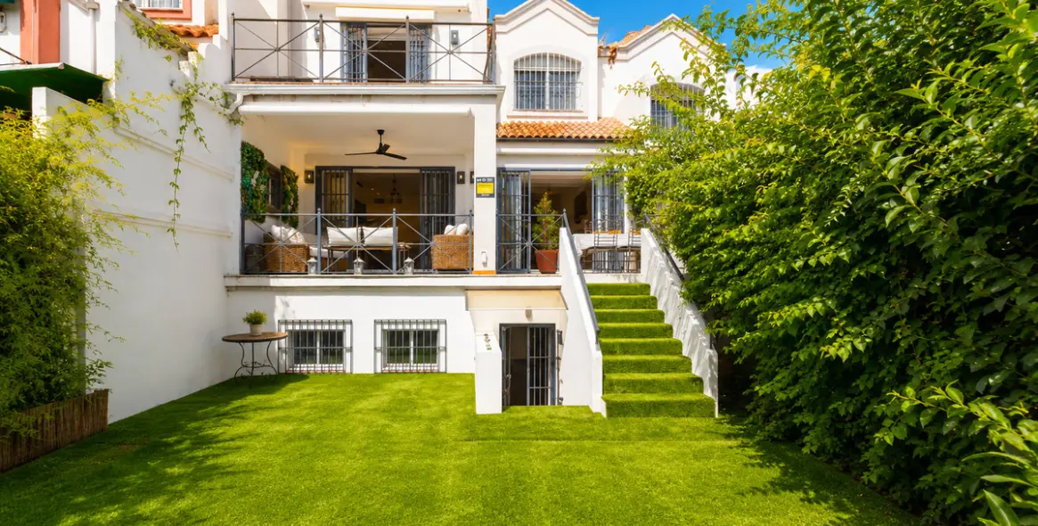 Venta de adosado en Guadalmina Alta 89