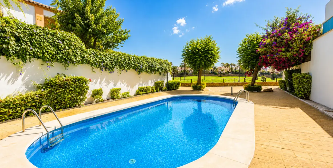 Venta de adosado en Guadalmina Alta 95