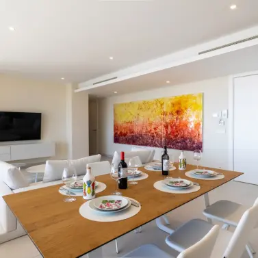 Alquiler a corto plazo de apartamento en planta media en La Quinta