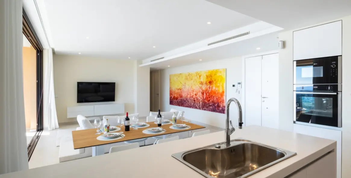 Short-term rent of middle floor apartment in La Quinta 8