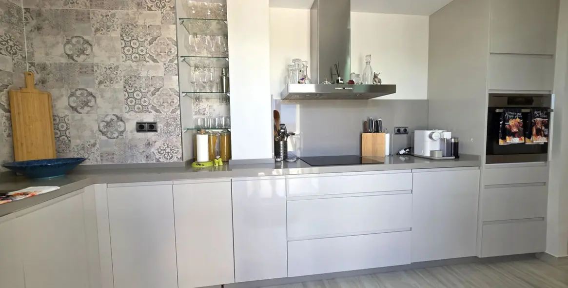 Venta de ático en Cerros del Aguila 22