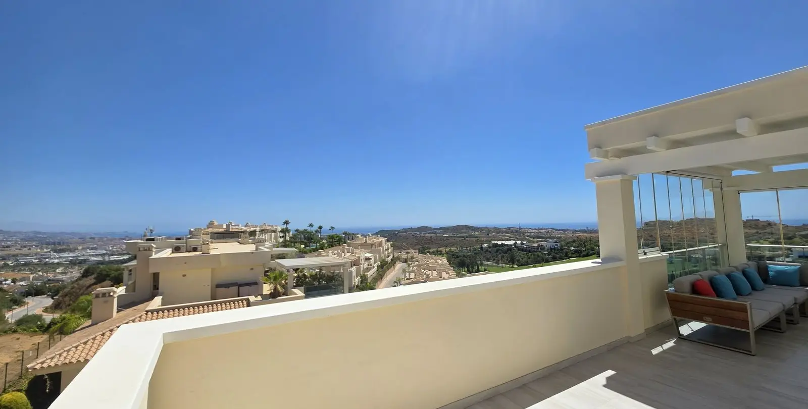 Продажа пентхауса в Cerros del Aguila 18