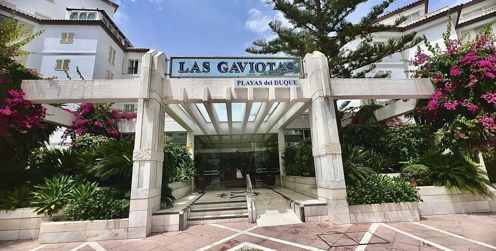 Long-term rent of middle floor apartment in Puerto Banús 1