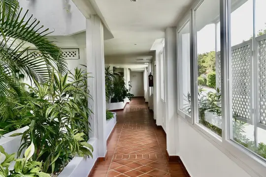 Image 6 thumb