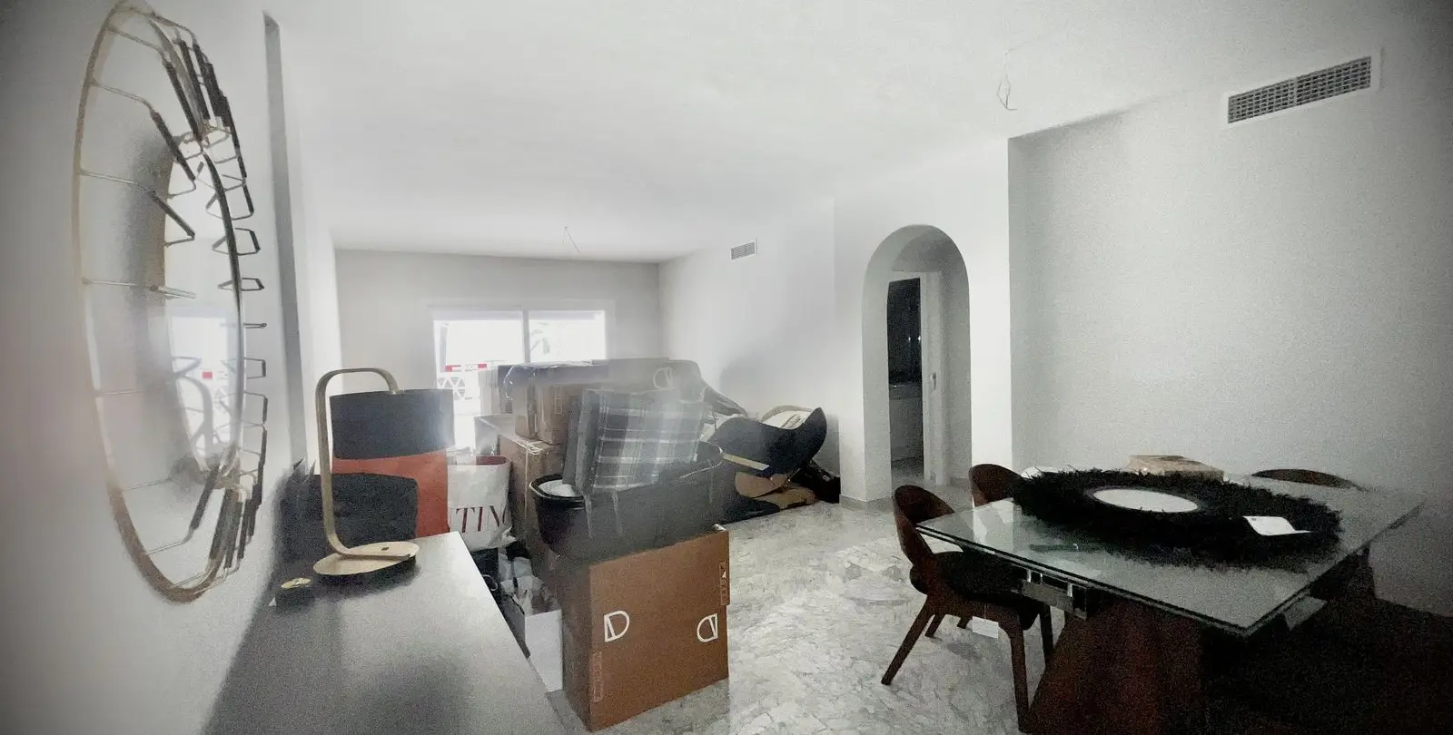 Long-term rent of middle floor apartment in Puerto Banús 11