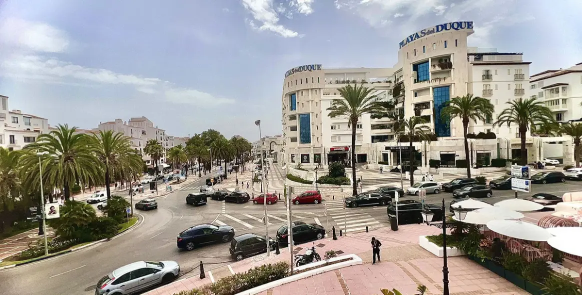Long-term rent of middle floor apartment in Puerto Banús 17